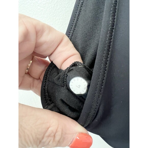 LULULEMON Run The Day High Neck Sports Bra Sz 4 Solid Black Mesh Longline Top - Picture 6 of 6